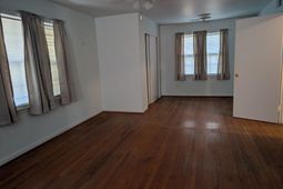 525 Pelzer Drive photo 4