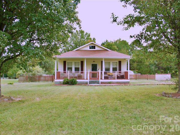 2033 Scalesville Road, Summerfield, NC 27358