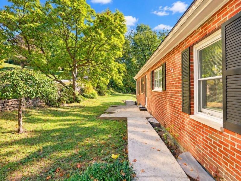 1023 Bethel New Richmond Road, New Richmond, OH 45157 Photo 5