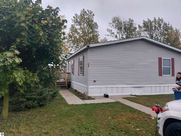 784 Calla Lilly Lane, Traverse City, MI 49685