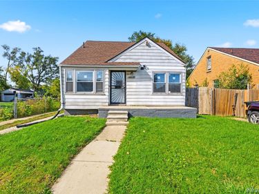 7391 Ashton Avenue , Detroit, Mi 48228