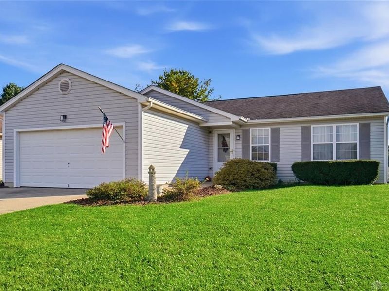 463 Crossbow Drive, Maineville, OH 45039 Photo 1