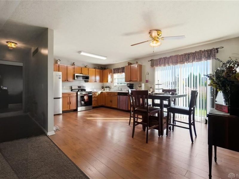 463 Crossbow Drive, Maineville, OH 45039 Photo 6