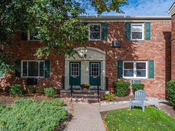 79 Roseland Ave, Unit 74, Caldwell, NJ 07006
