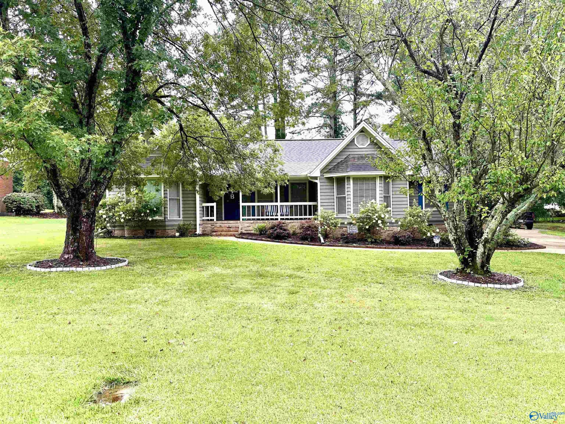 112 Ross Drive, Boaz, AL 35956 Main Photo
