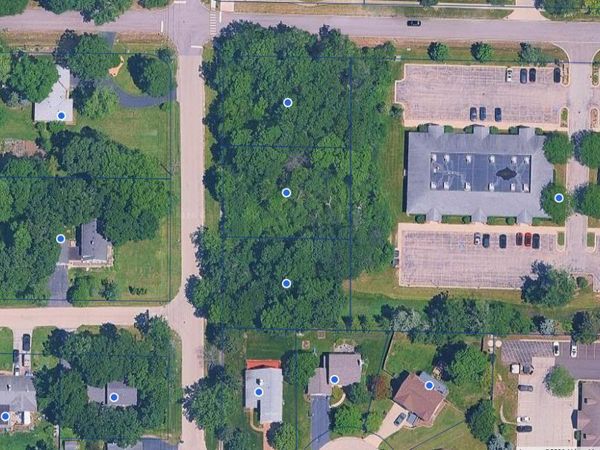 105 S Delany Road , Gurnee, IL 60031