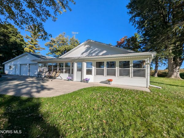 10125 County Rd 21n , West Unity, OH 43570