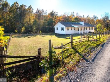 82 BROAD RUN ROAD, BENTONVILLE, VA 22610