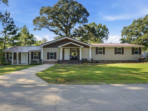 35 Mixon Rd., Hattiesburg, MS 39401
