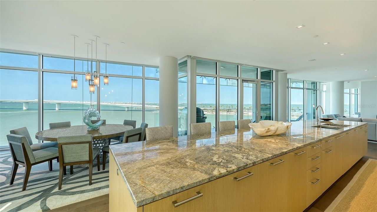 280 Golden Gate Point, Unit 600, Sarasota, FL 34236 Photo