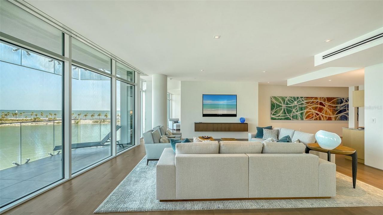 280 Golden Gate Point, Unit 600, Sarasota, FL 34236 Photo