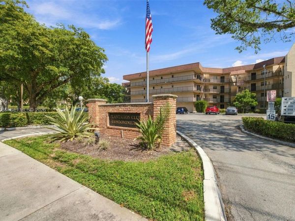 6555 W Broward Blvd , Unit 309, Plantation, FL 33317