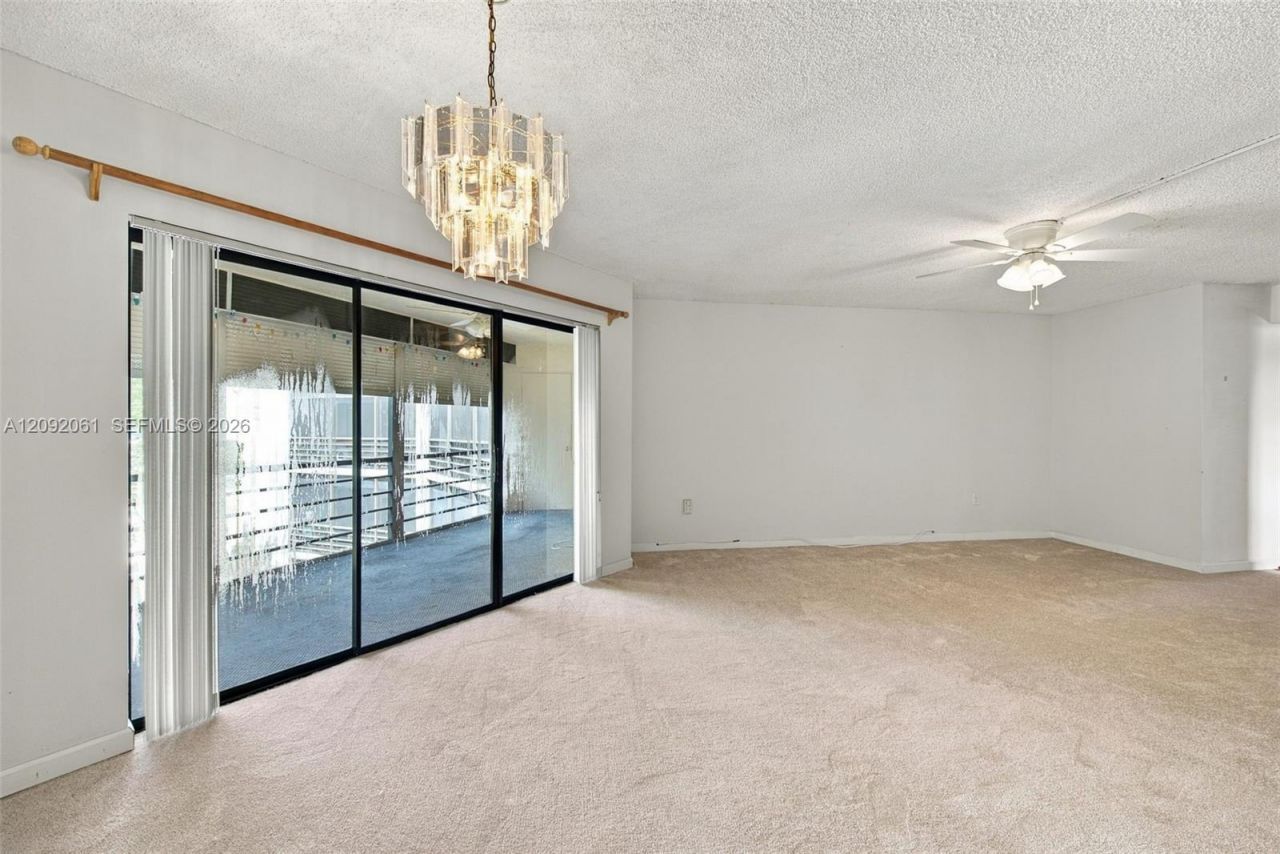 6555 W Broward Blvd , Unit 309, Plantation, FL 33317 Photo