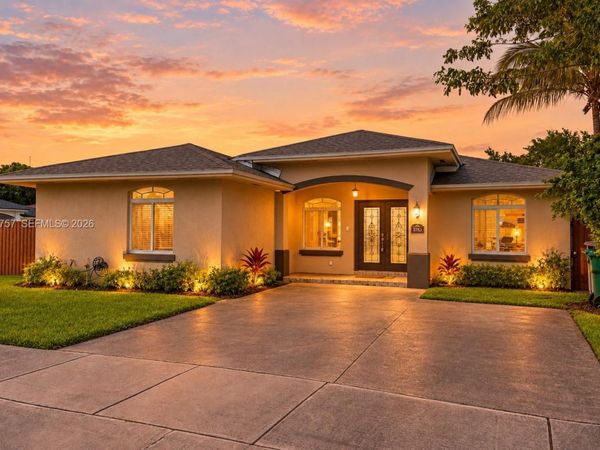3783 NW 201st Ter , Miami Gardens, FL 33055