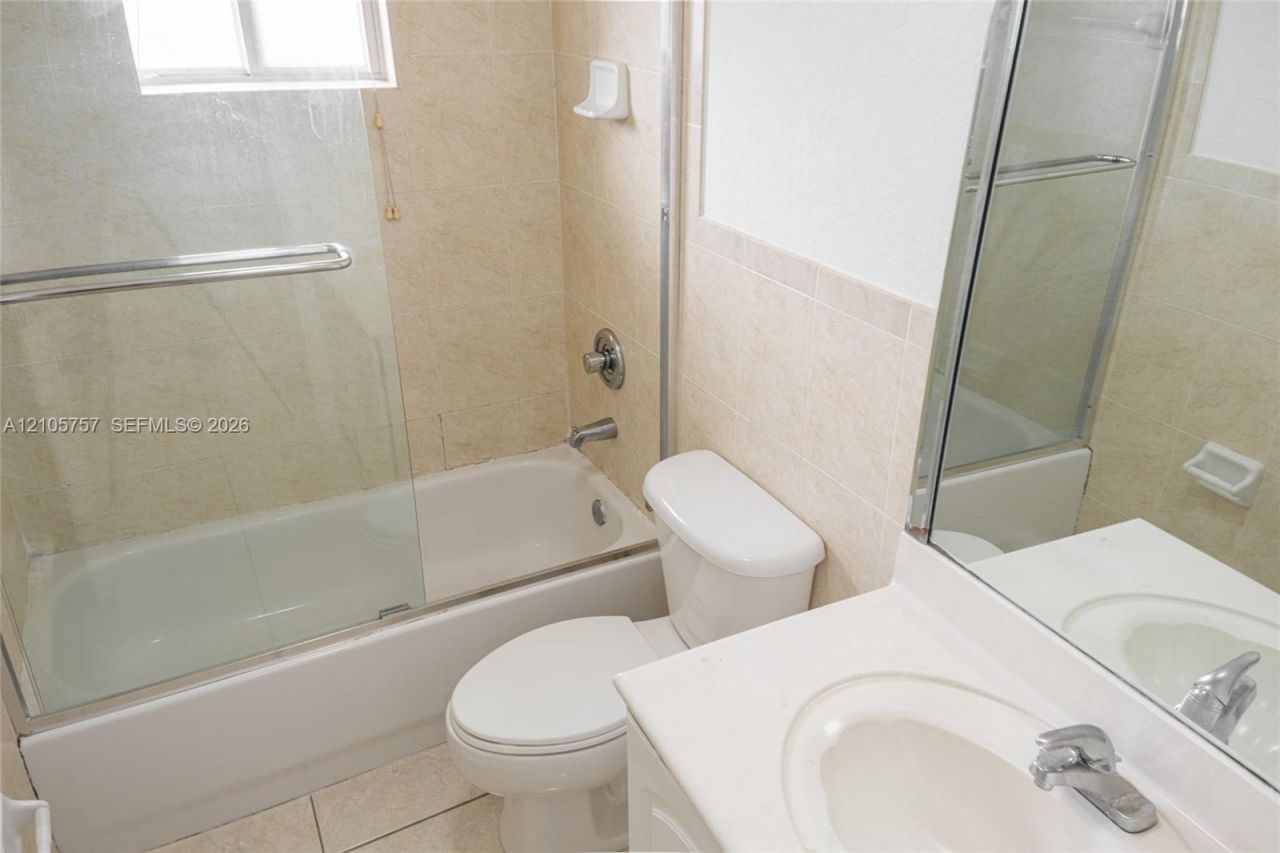 3783 NW 201st Ter, Miami Gardens, FL 33055 Photo