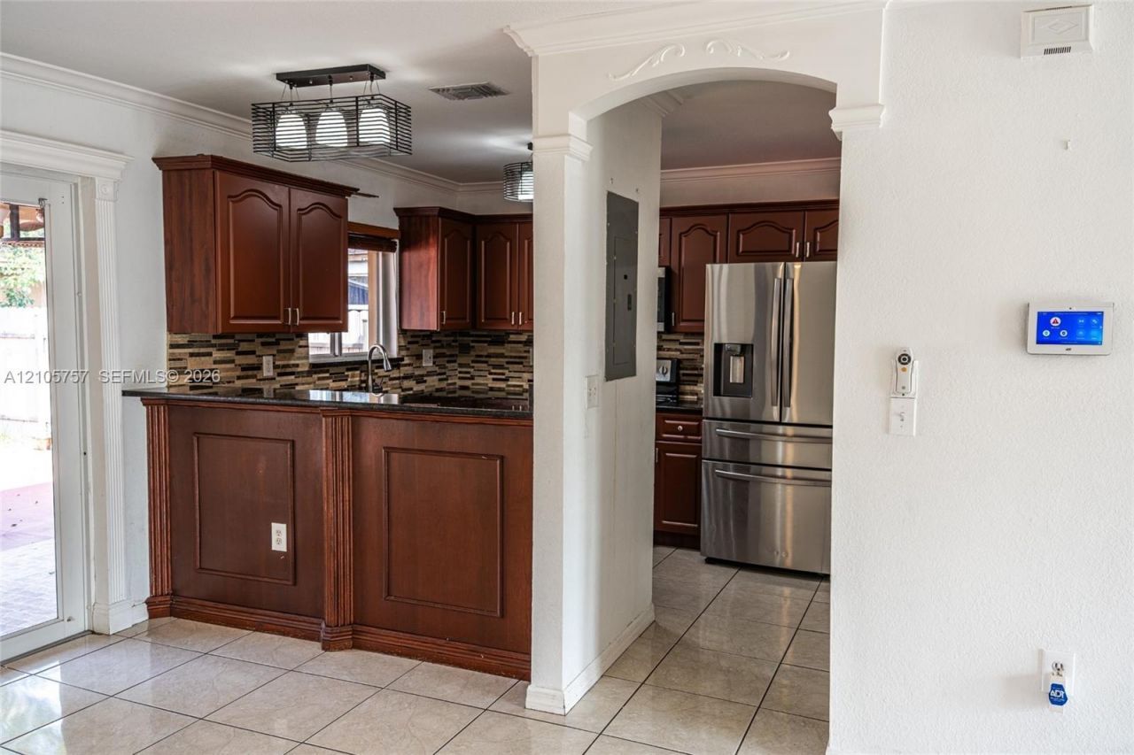 3783 NW 201st Ter, Miami Gardens, FL 33055 Photo