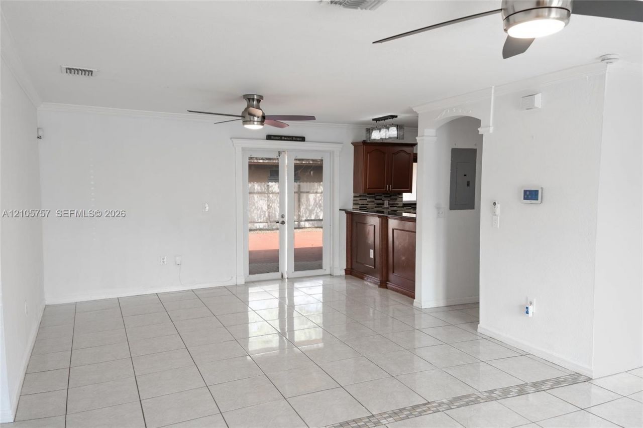 3783 NW 201st Ter, Miami Gardens, FL 33055 Photo