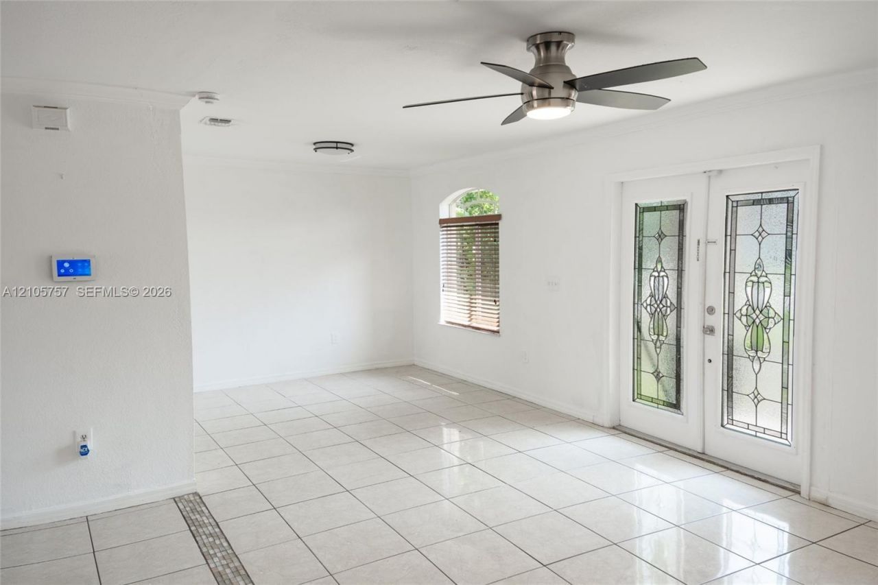 3783 NW 201st Ter, Miami Gardens, FL 33055 Photo