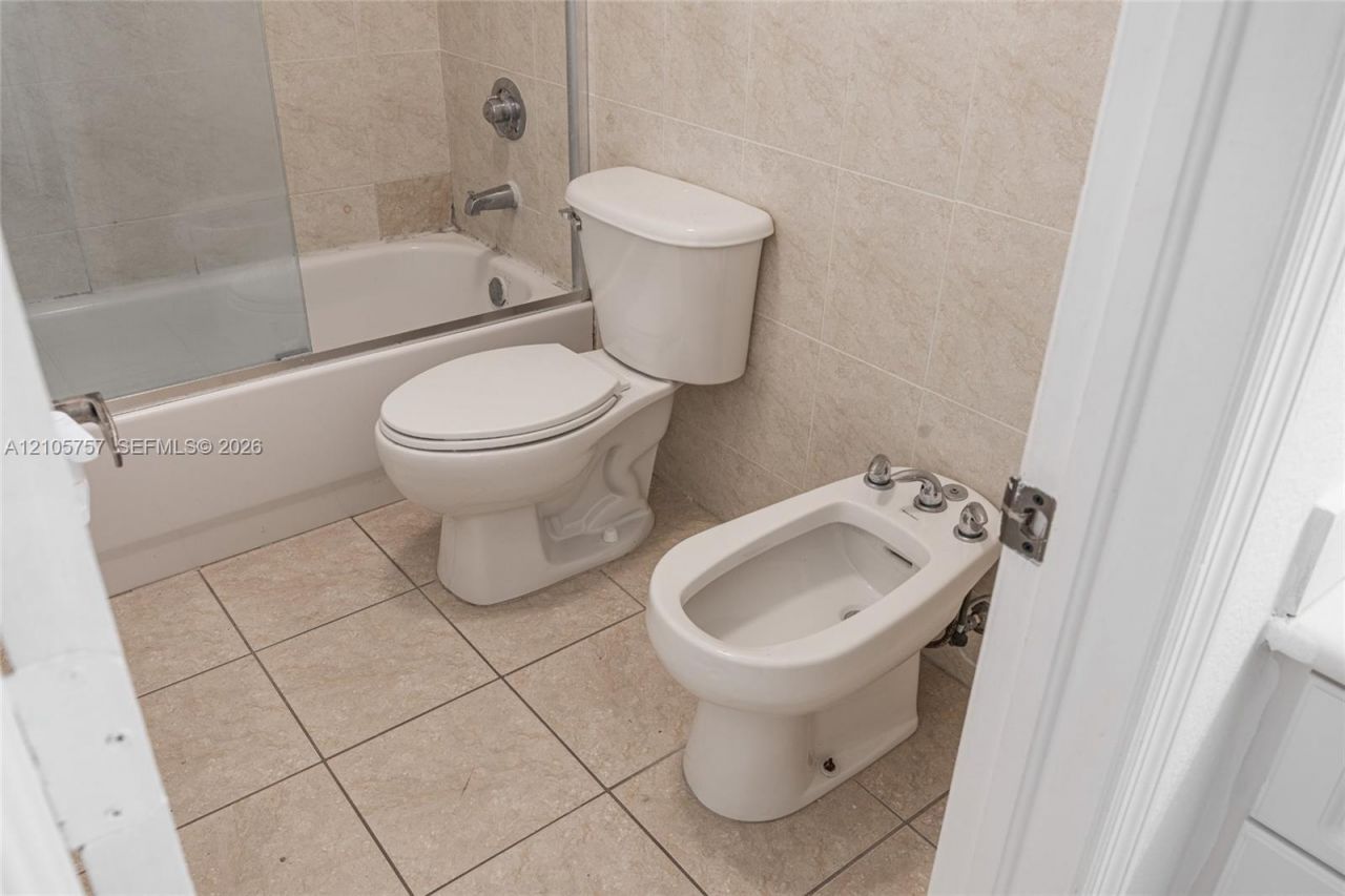 3783 NW 201st Ter, Miami Gardens, FL 33055 Photo