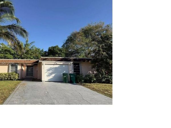 7101 NW 68TH ST , Tamarac, FL 33321