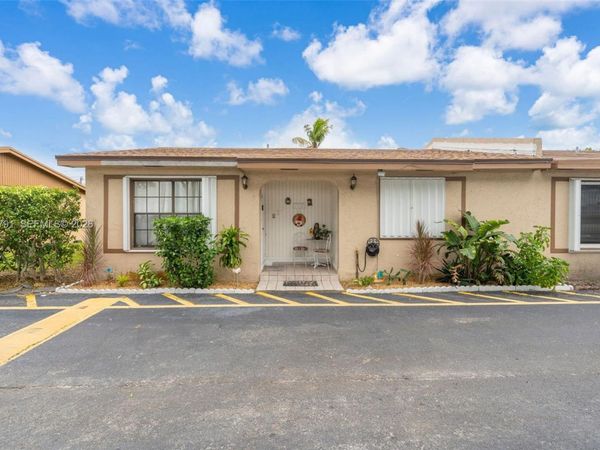 7810 Pembroke Rd , Unit 7810, Miramar, FL 33023