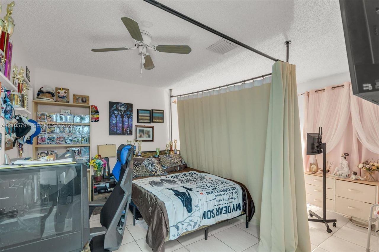 7810 Pembroke Rd , Unit 7810, Miramar, FL 33023 Photo