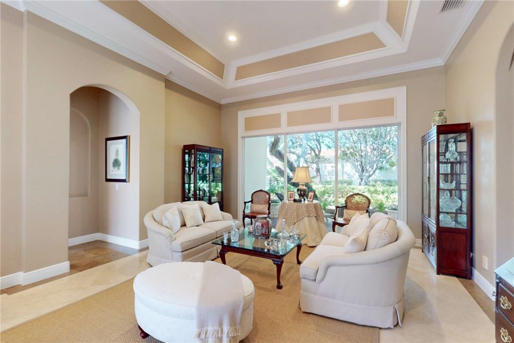 8487 Oak Leaf Lane, Unit 8, Indian River Shores, FL 32963 Photo