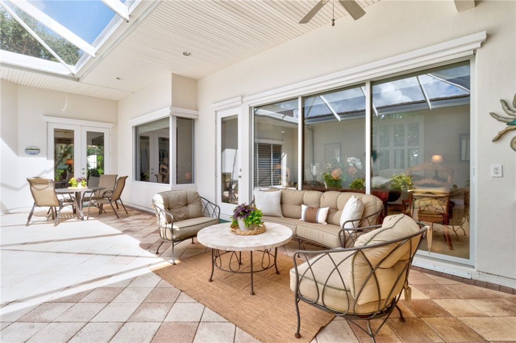 8487 Oak Leaf Lane, Unit 8, Indian River Shores, FL 32963 Photo