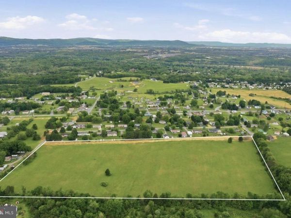 WILLIAMSPORT PIKE , FALLING WATERS, WV 25419