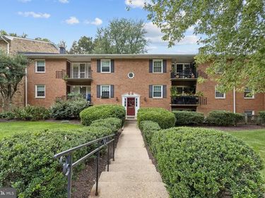 3846 LYNDHURST DRIVE , Unit 102, FAIRFAX, VA 22031