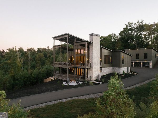 156 Coles Crossing Road, Mineral Bluff, GA 30559
