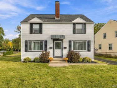 2 Matthew Lane , Buffalo, NY 14225