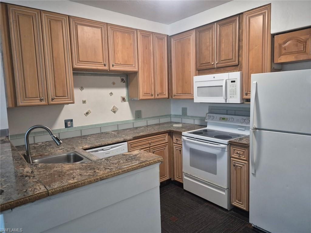 1220 Reserve Way , Unit 107, Naples, FL 34105 Photo