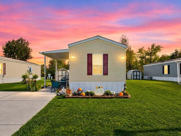 1100 Thornwood Drive SW, Unit Lot 815, Heath, OH 43056