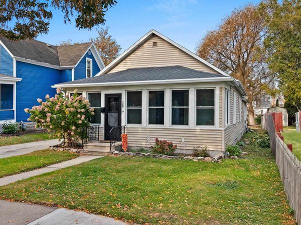 728 S JEFFERSON STREET, Green Bay, WI 54301