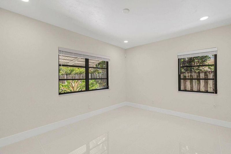 1615 S Federal Highway, Unit B, Lake Worth Beach, FL 33460 Photo