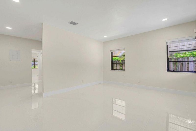 1615 S Federal Highway, Unit B, Lake Worth Beach, FL 33460 Photo