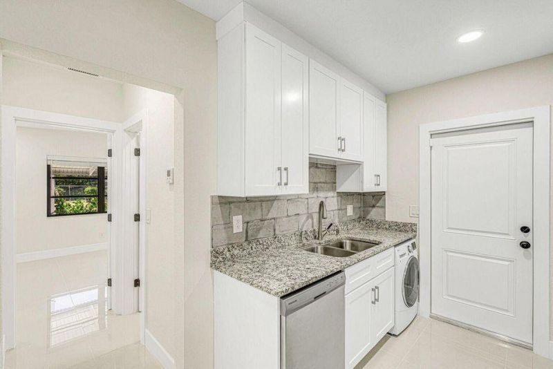 1615 S Federal Highway, Unit B, Lake Worth Beach, FL 33460 Photo