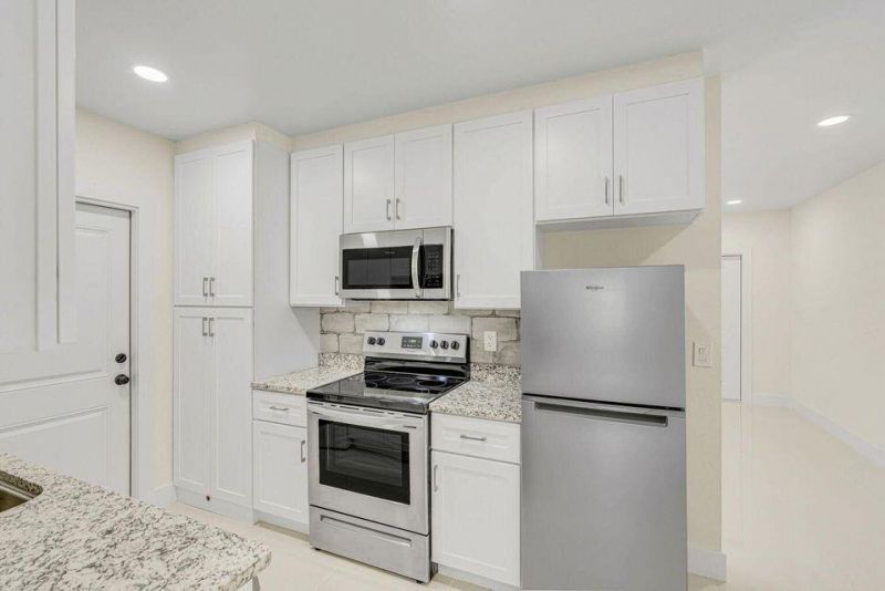 1615 S Federal Highway, Unit B, Lake Worth Beach, FL 33460 Photo