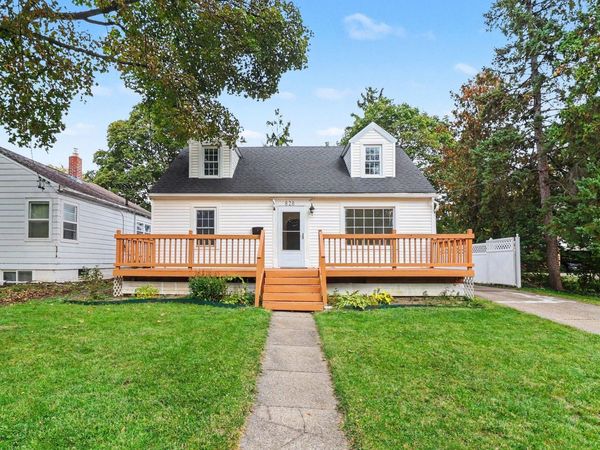 828 N Francis Avenue, Lansing, MI 48912