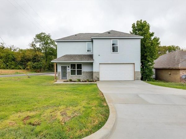 401 E Mulberry Street, Decatur, TX 76234