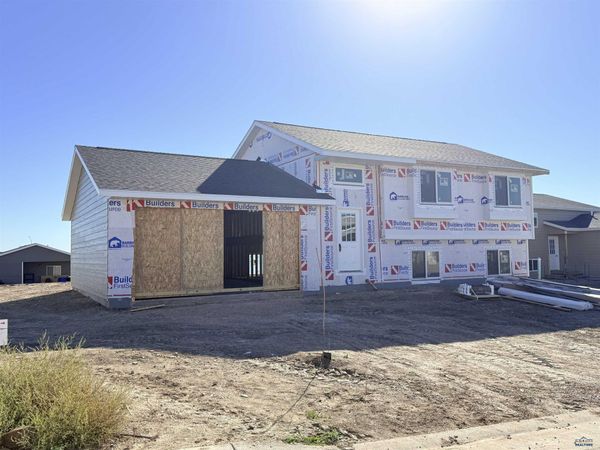 5527 TRAVERSE DR, Rapid City, SD 57703