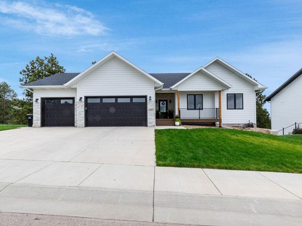 844 W MINNESOTA, Rapid City, SD 57701