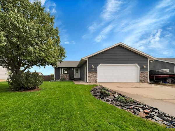 4908 COAL BANK DR, Rapid City, SD 57701