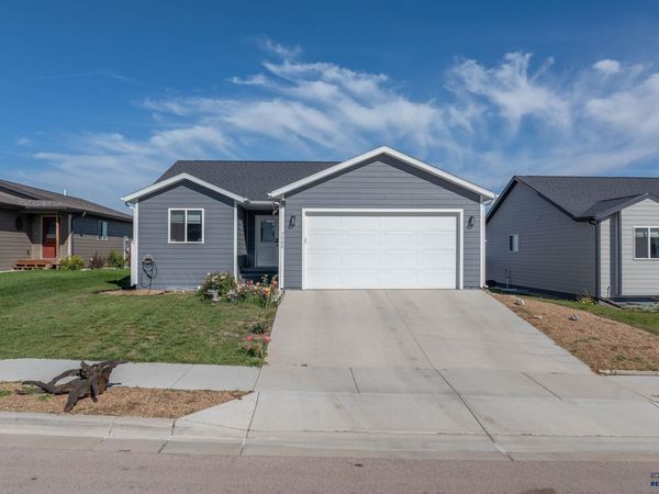 5520 COAL BANK DR, Rapid City, SD 57701