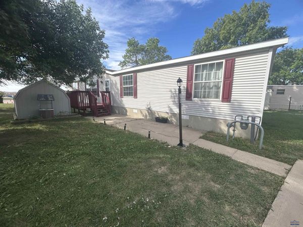 1702 E HWY 44, Rapid City, SD 57703