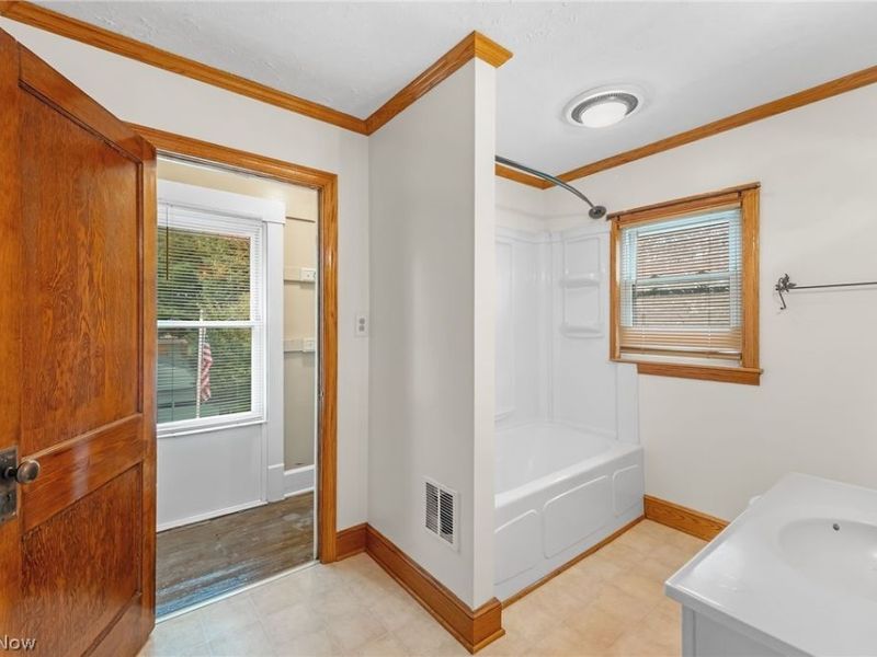 1007 E Gorgas Street, Louisville, OH 44641 Photo 16
