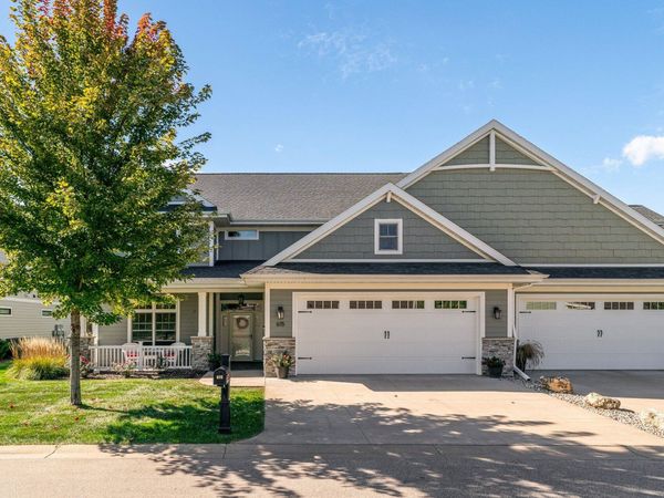 615 Pettibone Pointe Way, La Crosse, WI 54601