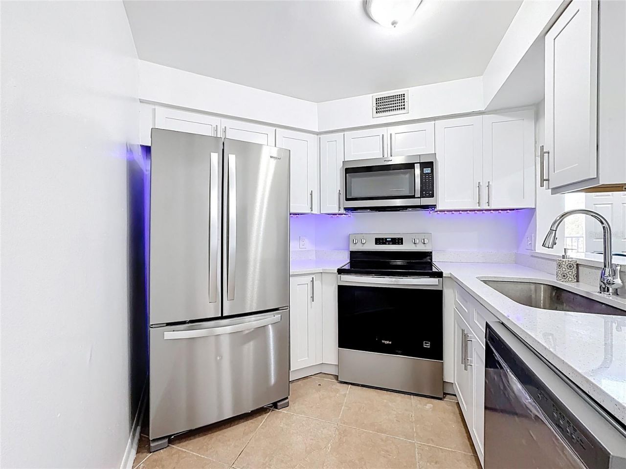3923 Atrium Drive , Unit 3923, Orlando, FL 32822 Photo