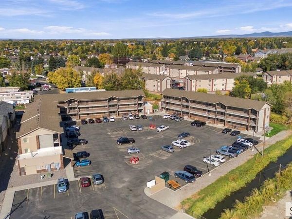 332 S 4th W, REXBURG, ID 83440